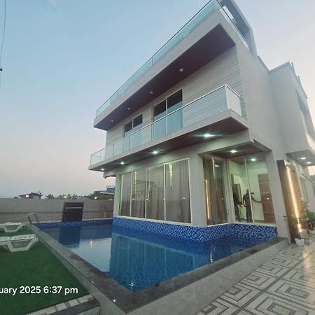 Discovery Bungalow Lonavala Bagian luar foto