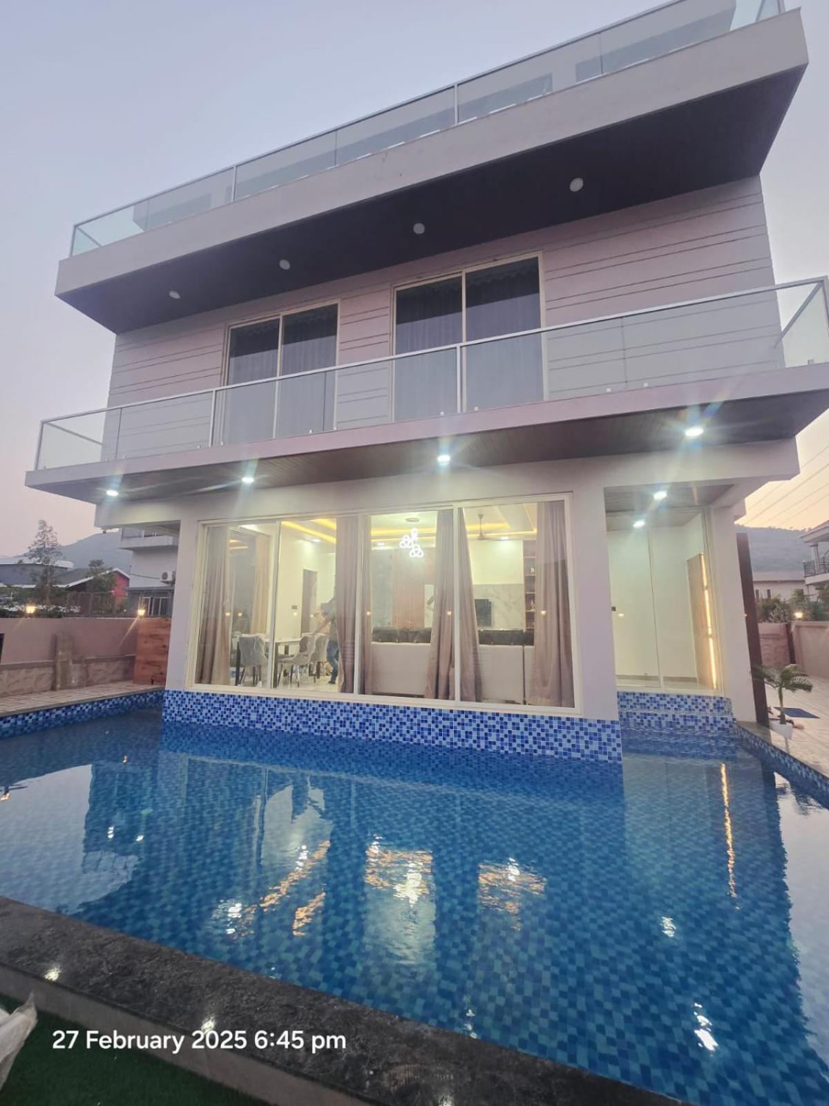 Discovery Bungalow Lonavala Bagian luar foto